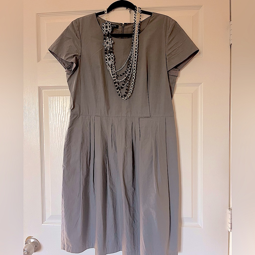 Lafayette 148 Gray dress for work or play!  POCKETS!